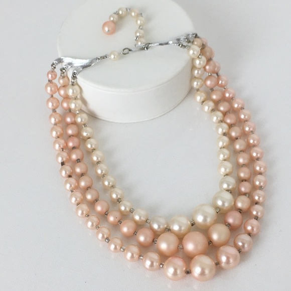 Vintage 60’s Signed Japan Faux Pearl 3 Strand Necklace Light Peach/Pink Retro - Picture 8 of 12